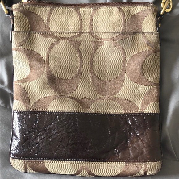 Coach purse - Picture 2 of 3